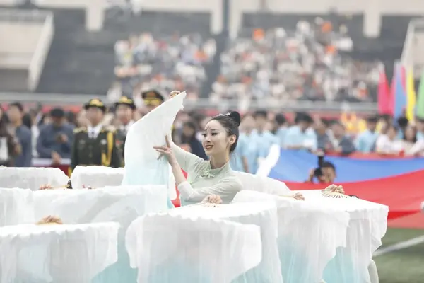 La Universidad Normal de Chongqing alberga los 57º Juegos de Atletismo de Primavera