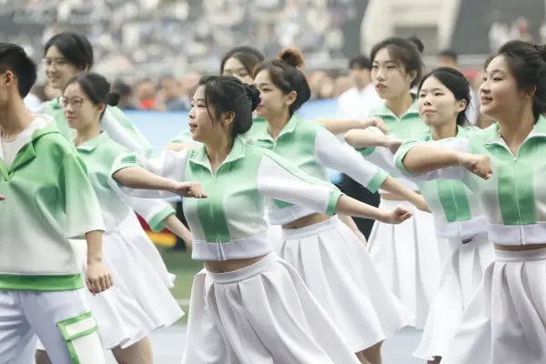 La Universidad Normal de Chongqing alberga los 57º Juegos de Atletismo de Primavera