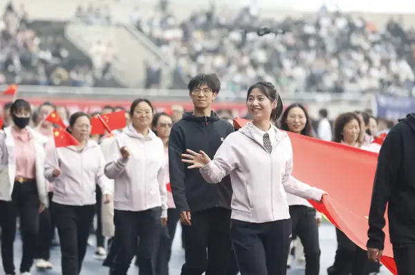 La Universidad Normal de Chongqing alberga los 57º Juegos de Atletismo de Primavera