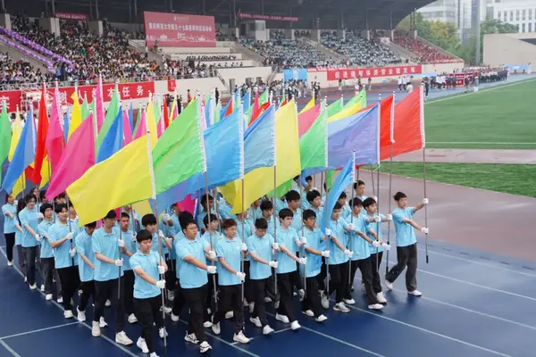 La Universidad Normal de Chongqing alberga los 57º Juegos de Atletismo de Primavera