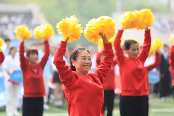 La Universidad Normal de Chongqing alberga los 57º Juegos de Atletismo de Primavera